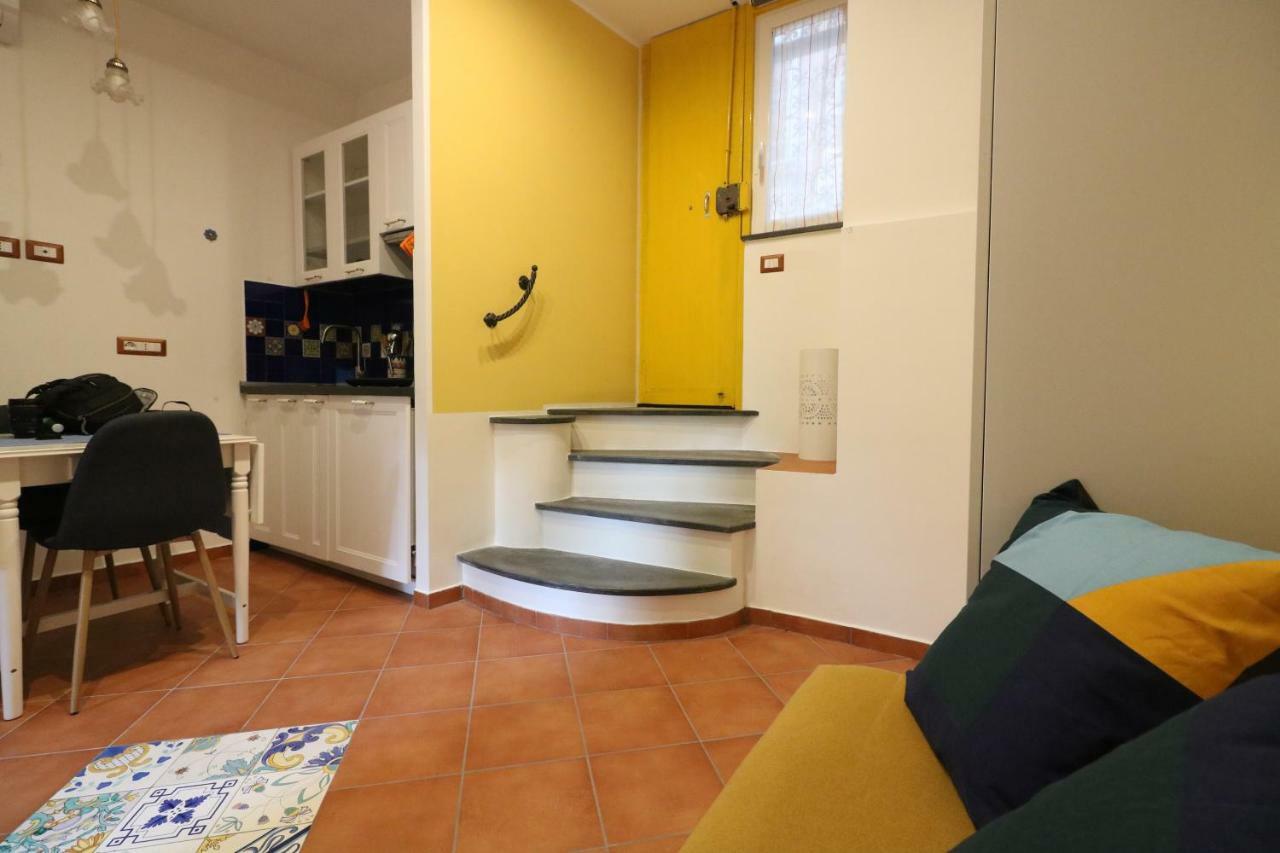 Giallo Napoli Екстериор снимка